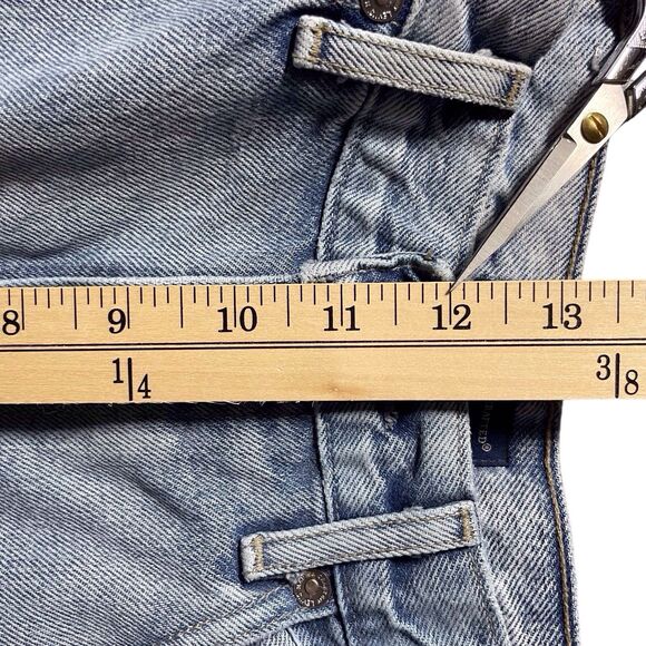 LEVI’S MADE & CRAFTED Barrel Crop Jeans Light Wash High Rise Raw Hem Size 28 - Picture 14 of 16